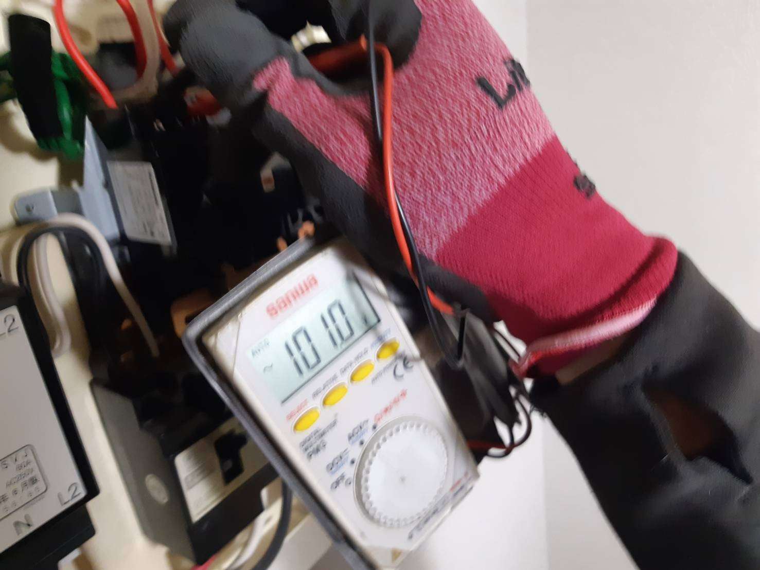 富士宮市アパート　安全ブレーカー交換