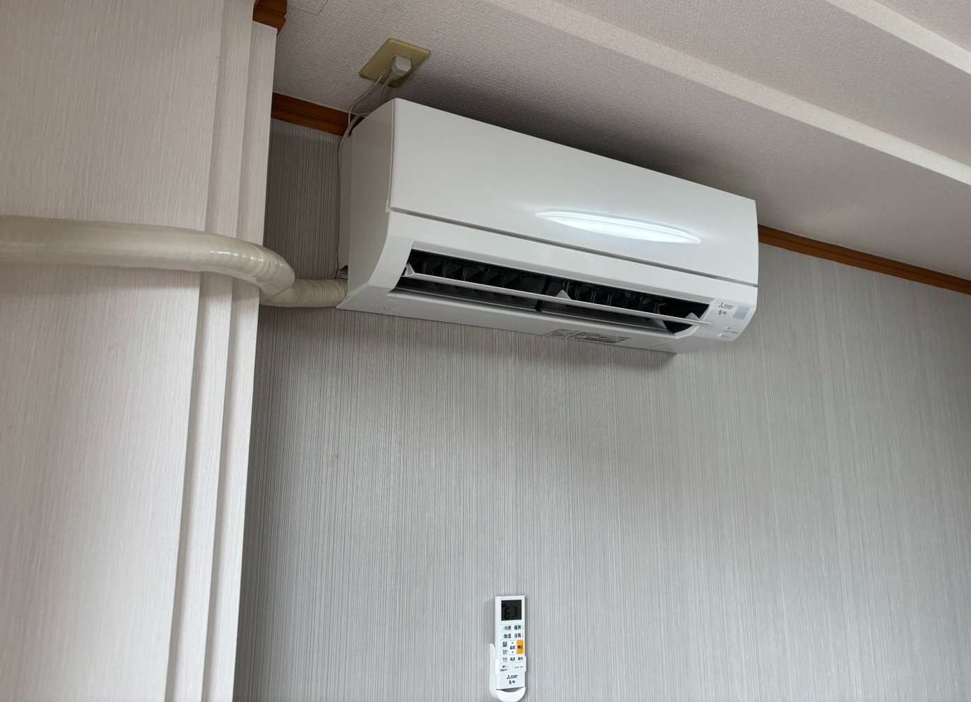 富士市アパート　エアコン交換